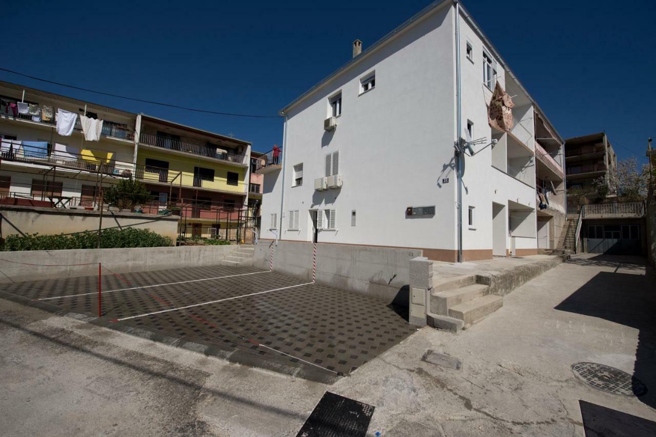 Lejlighed Bonus And Private Parking *